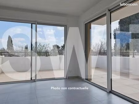 immeuble 4 pièces 92 m²