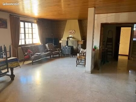 grande maison familiale – 300 m² – 9 chambres – saint-sauveur