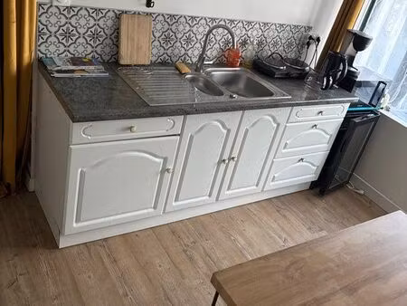 apparemment centre ville huelgoat