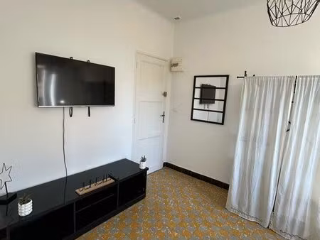 location studio à l’année à saint-clair