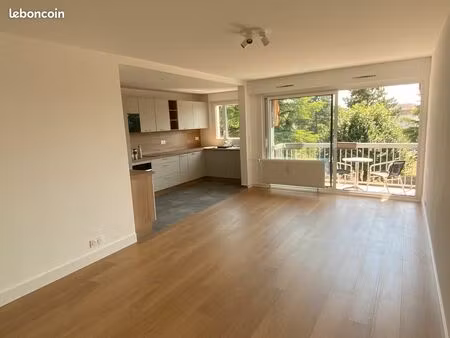 t3 plein centre divonne – 66m2 - non meublé