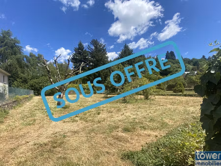 terrain constructible saint geniez d'olt 816 m2
