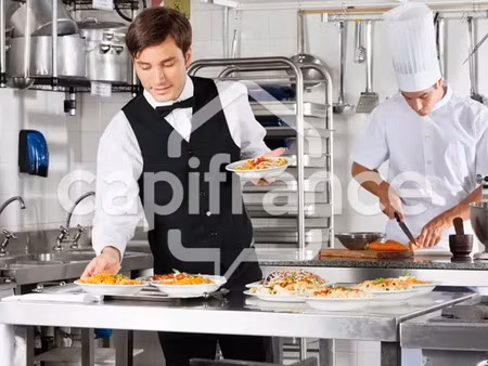 fonds de commerce restaurant 130m2 à vendre au cœur de nantes (44) sur un axe très passant