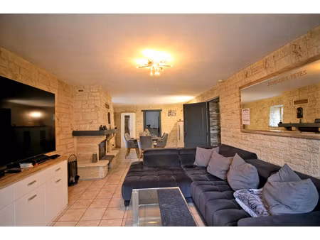 maison 6 pièces 164 m² terrain 1285 m² 3 garages