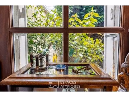 authentique maison de ville avec terrasse en centre historique de senlis