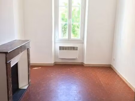 location appartement 2 pièces 47 m² à bandol (83150)