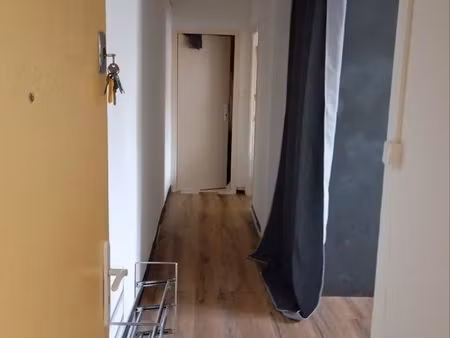 location pour à l'année où déplacement professionnel