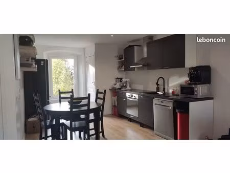 location t4 85m² en triplex + cave