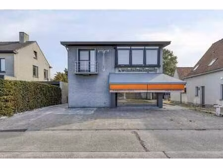 maison commerciale à vendre à lochristi