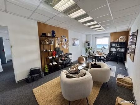 bureaux 55 m² venelles