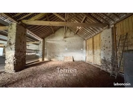 maison 1 pièce 100 m²