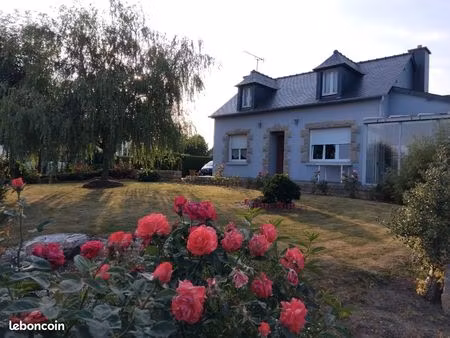 maison 3 chambres  à dix minutes de quintin