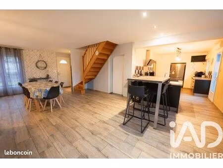 propriété 9 pièces 179 m²