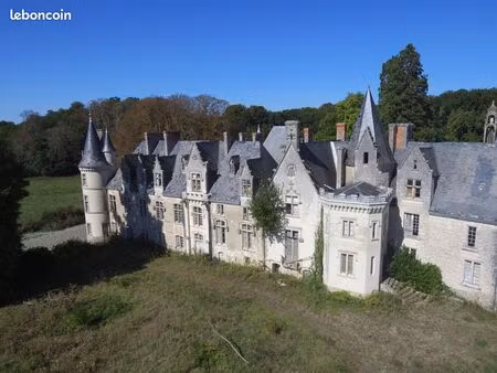 retour à la vente. magnifique château 15 siècle à vendre