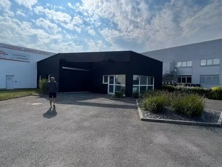 local commercial belle visibilité d786 2min rn12