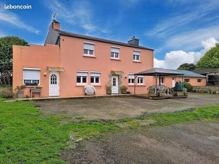 maison 8 pièces 185 m²