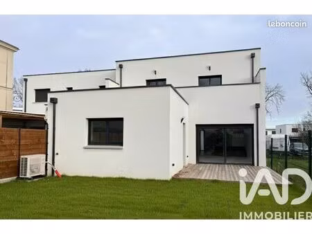 propriété 8 pièces 200 m²