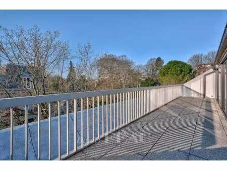 appartement de luxe à louer à saint-cloud : 3 599 €/mois | 113m²