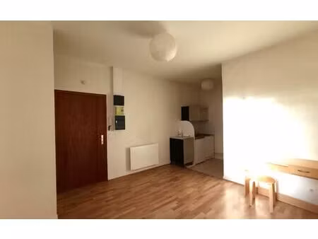 location appartement  19.08 m² t-1 à reims  430 €