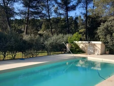 maison de campagne avec jardin et piscine
