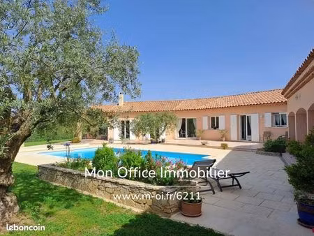 propriété 8 pièces 260 m²