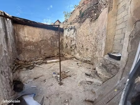 local 65 m² marseille