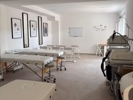 local commercial pmr divisible marseille la valentine