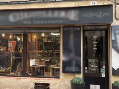 murs commerciaux 33 m² salon-de-provence