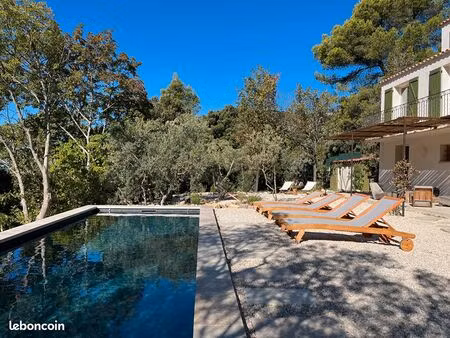 maison 6 pièces 202 m²