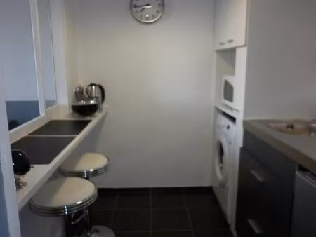 location appartement 1 pièce 30 m² à aubervilliers (93300)