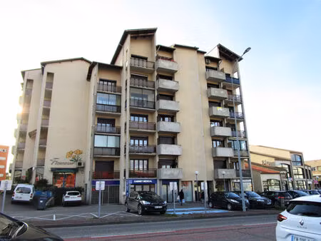 location appartement 1 pièce 28 m² à montauban (82000)