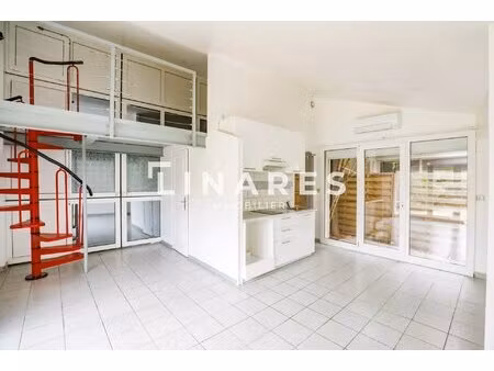 l' ecrin - studio + mezzanine + jardin - route d'aix 13510 eguilles