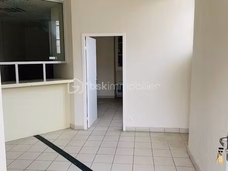 local d'activités de 43 m² à trebons