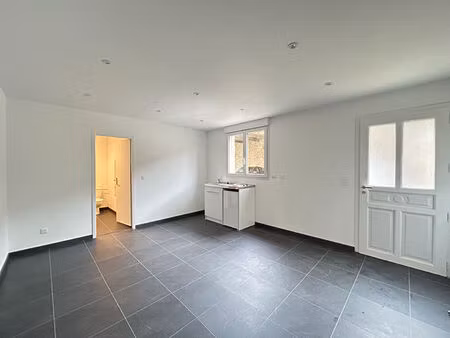 location appartement 2 pièces 33 m² à reims (51100)
