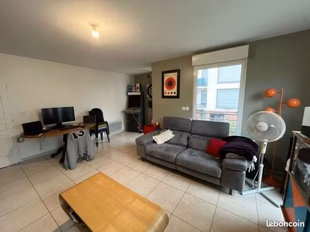 appartement 3 pièces 64 m²