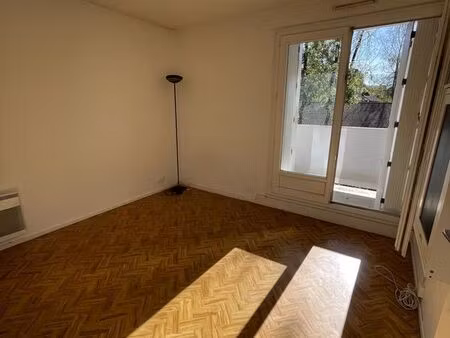 studio 1 pièce 17 m²