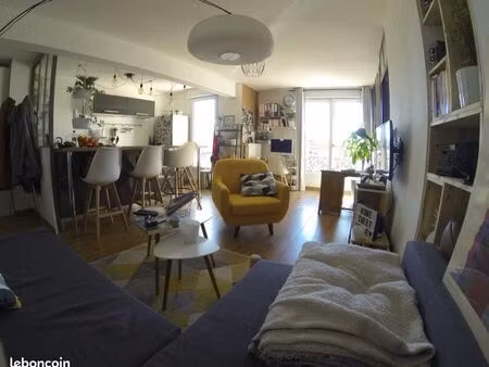 location t2 à la roseraie