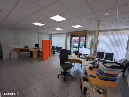 local commercial à louer