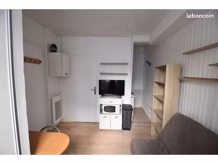 studio meuble hypercentre 15m² 345 euros cc