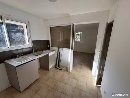 t2 cardo village avec balcon