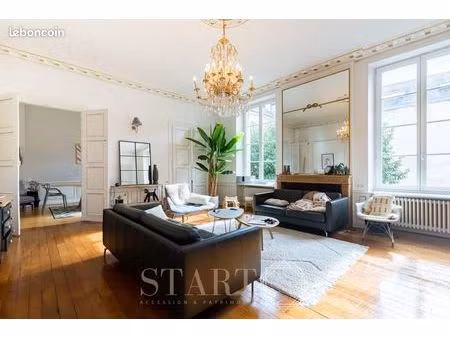 rare grand appart centre ville avec parking