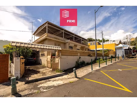 vente locaux professionnels 6 pièces 143.22 m² à saint-denis (97400)  483 000 €