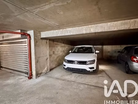 vente parking undefined m²
