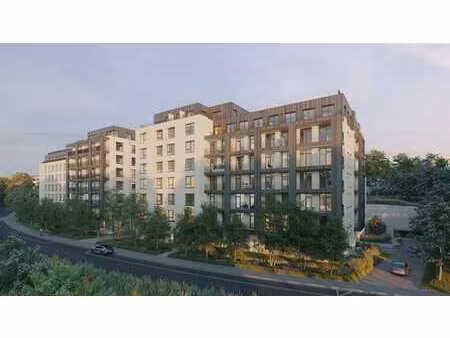 belle surface de bureau casco à proximité des grands axes