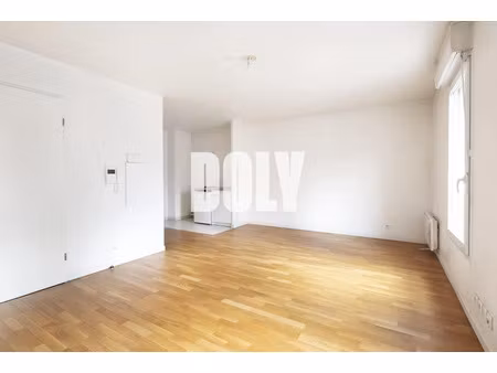 vente locaux professionnels à chatillon (92320)  220 000 €