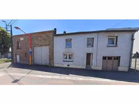 maison à fort potentiel avec grange à offagne