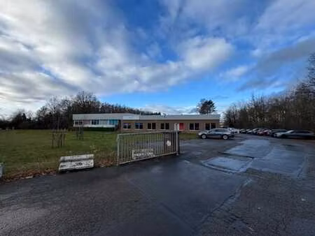 a vendre - harzé - immeuble semi-industriel