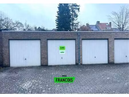 garage spacieux à kristus-koning