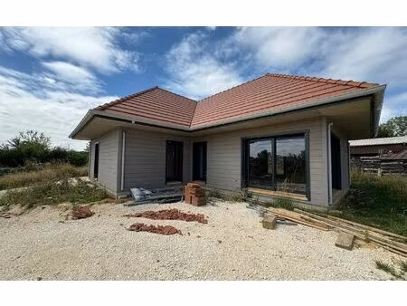 maison villeneuve-sur-bellot m² t-3 à vendre  164 500 €