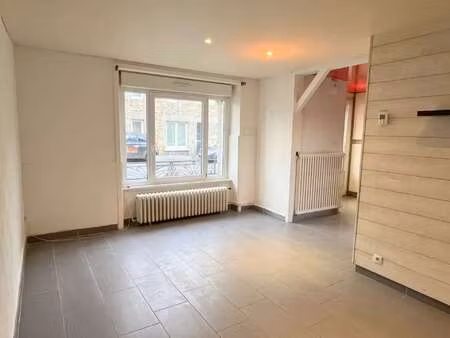 vente maison à guingamp (22200) : à vendre / 76m² guingamp